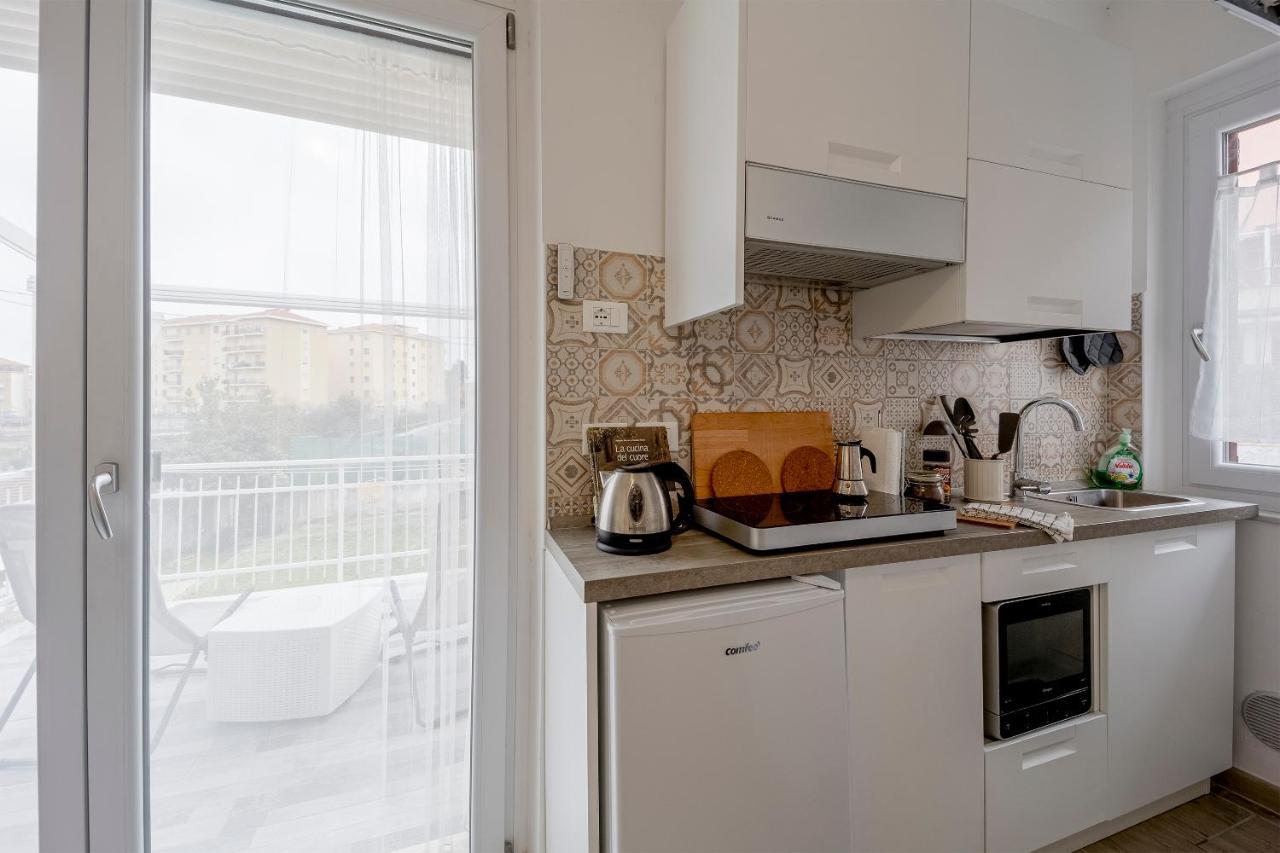 Il Gattino Di Porto - Apt 6 - Monolocale Terrazzo Piscina Imperia Εξωτερικό φωτογραφία
